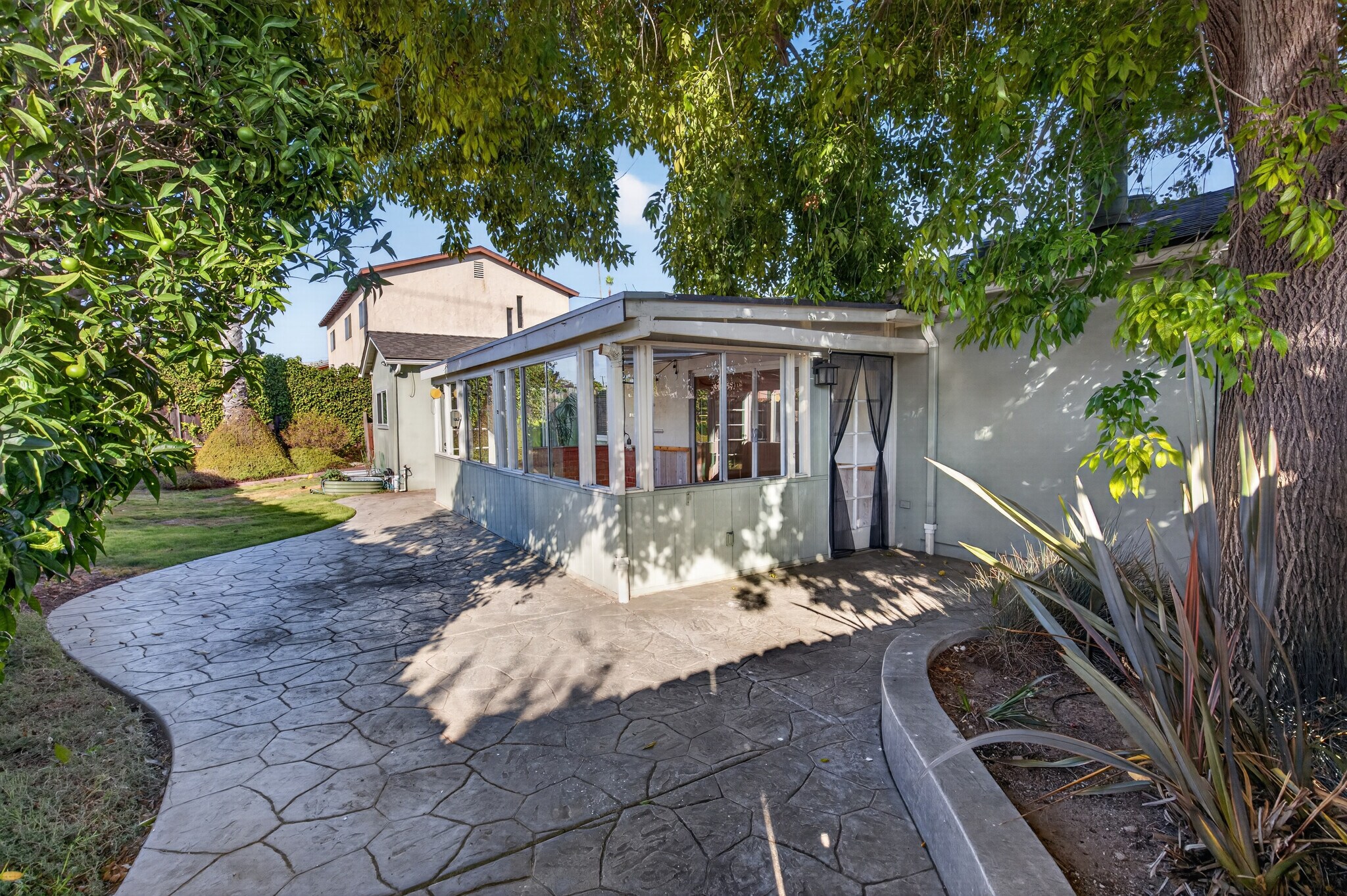 Building Photo - 4144 Tolowa St