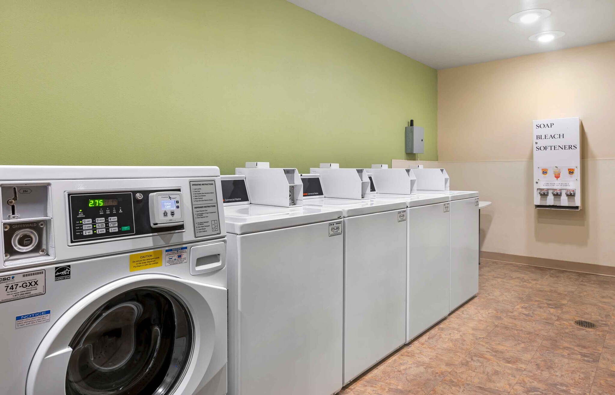 Building Photo - Furnished Studio-Cincinnati - Sharonville