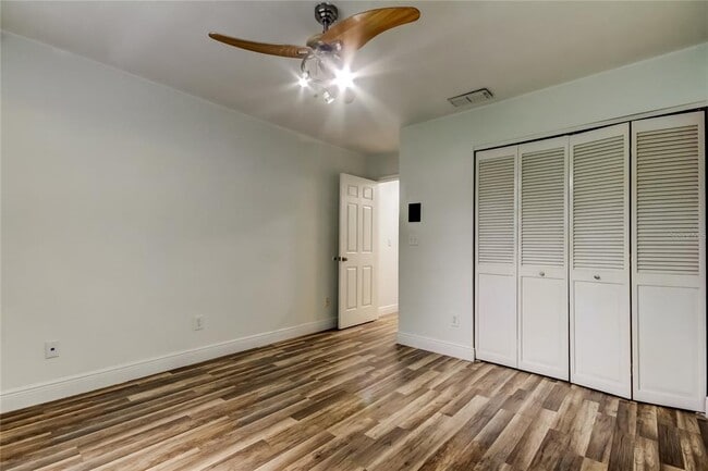 Building Photo - 4139 Brentwood Park Cir