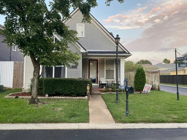 Primary Photo - 1220 Misty Isle Dr