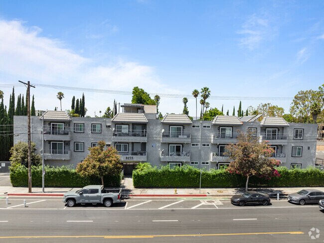 Building Photo - 8155 Reseda Blvd
