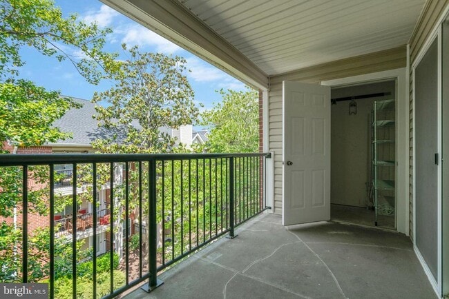 Building Photo - 3308 Wyndham Cir