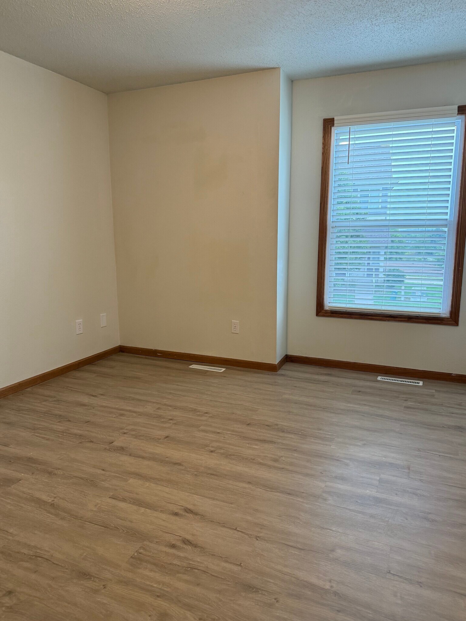 Building Photo - 2522 Walden Rd