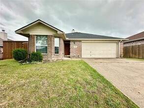 Building Photo - 314 Lake Texoma Dr