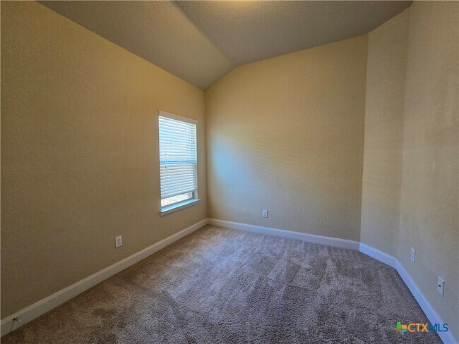 Building Photo - 1215 FM306
