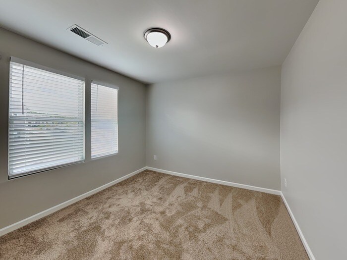 Building Photo - 775 Pointe Andrews Drive