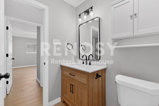 Building Photo - Carrollton GEM Ready For Move-in  ****Rent Concession - 2nd Month Free****