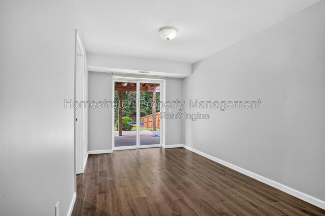 Building Photo - 1671 Waters Edge Way