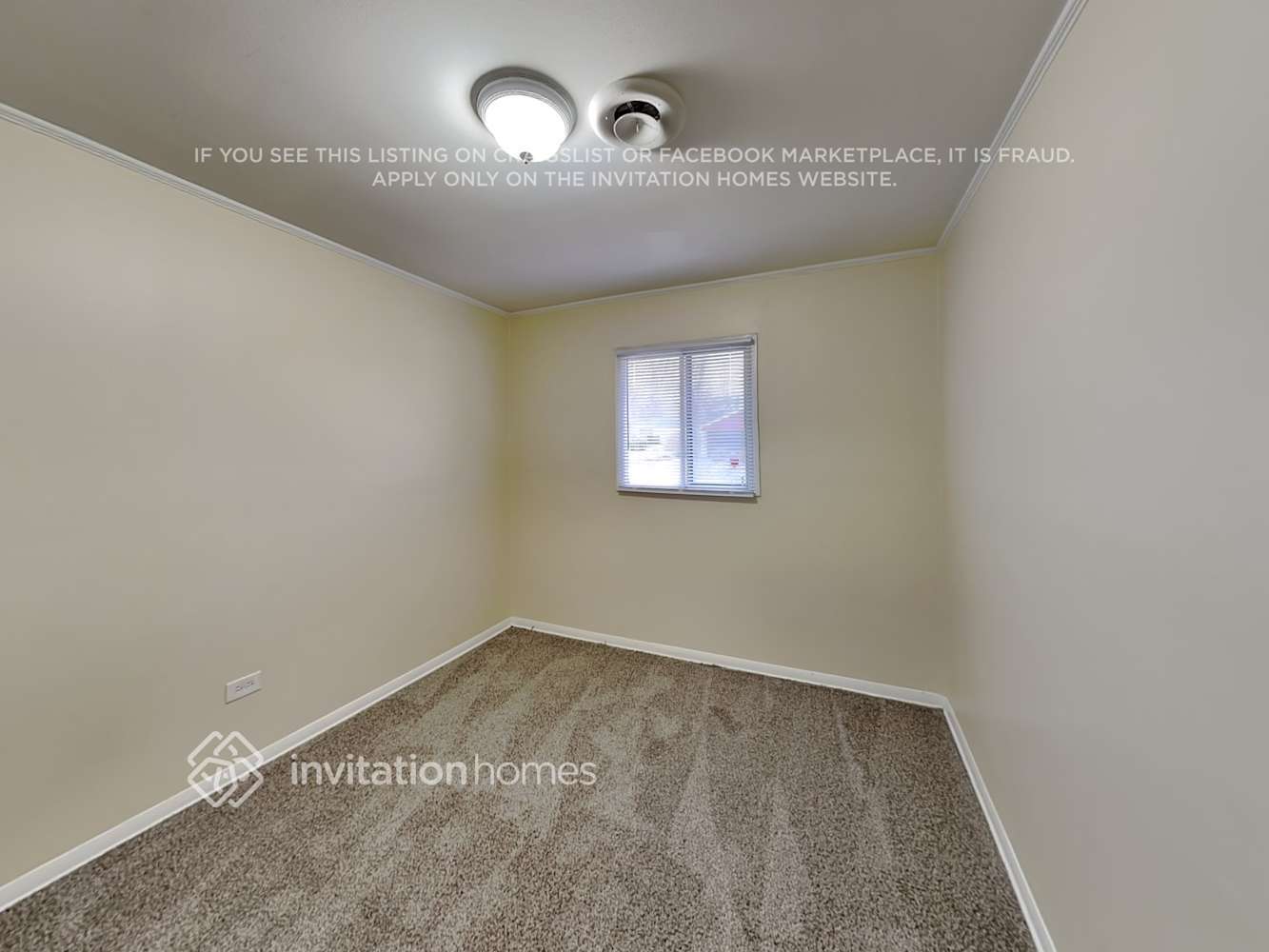 Building Photo - 113 Nashua St