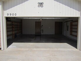 Building Photo - 9900 Rockwell Terrace