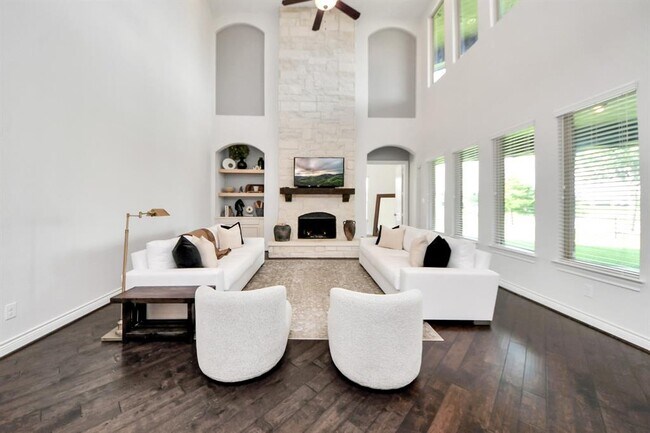 Building Photo - 28934 Endeavor River Rd