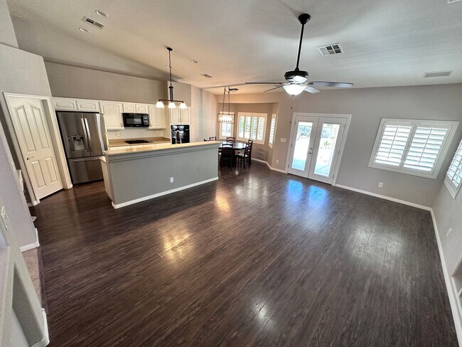 Building Photo - Single Story Home in the Northwest w/ 3 Car Garage