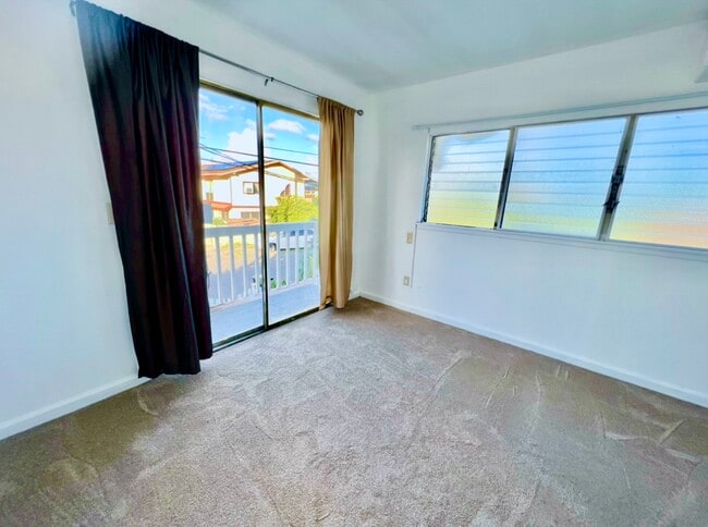 Unit A out balcony bedroom - 91-720 Makule Rd
