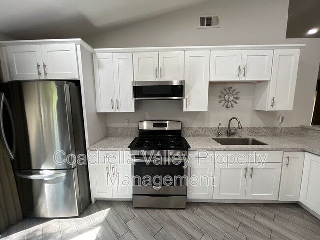 Building Photo - 81812 Tecoma Ave