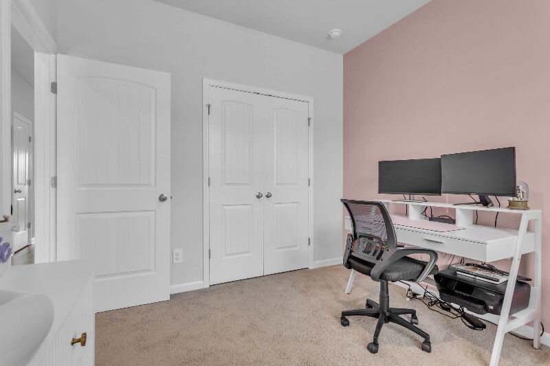 Building Photo - 1301 Walker Wy