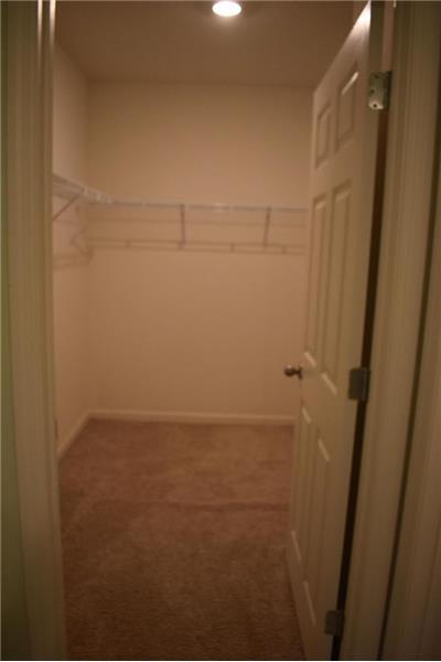 Building Photo - 107 SW Glenwood Dr