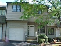 Building Photo - 22 Deer Hill Ct