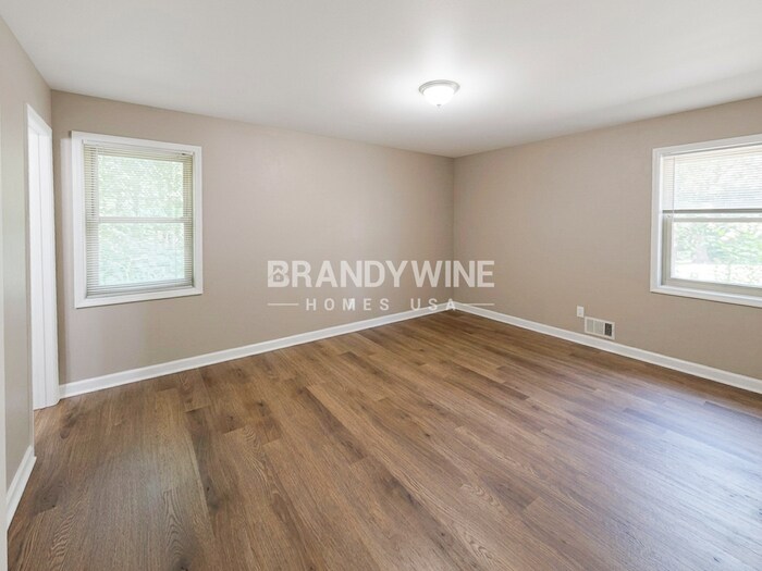 Building Photo - 2150 Moon Dr SW