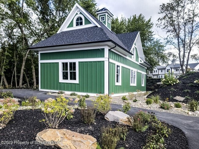 Building Photo - 163 Bianca Wy