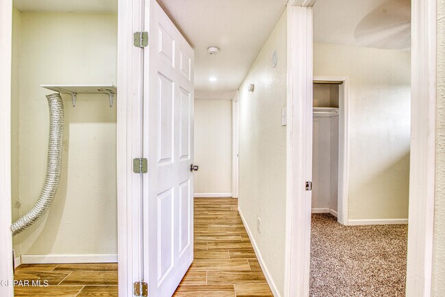 Building Photo - 8818 Mt Elbert Dr