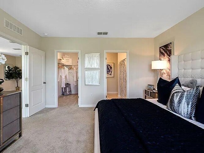 Building Photo - 2038 King Ranch St