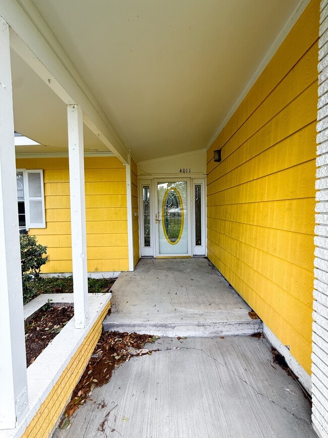 Building Photo - 4011 Dryden Rd