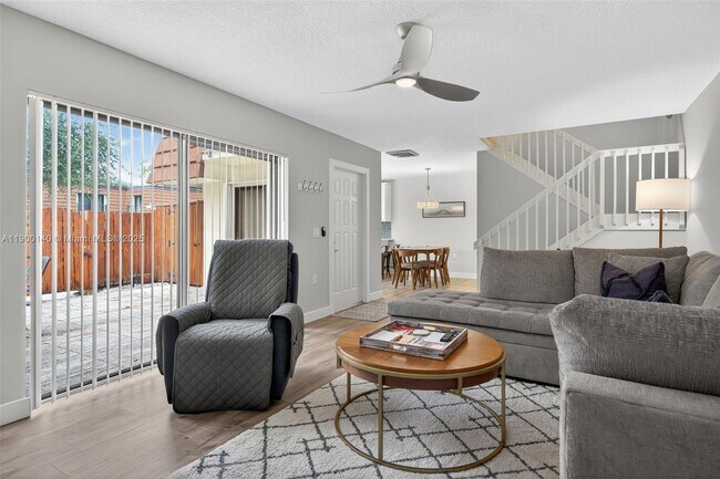 Building Photo - 2701 27th Ct