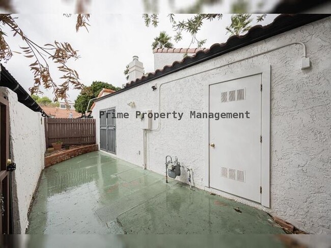 Building Photo - 5354 N 3rd Ave