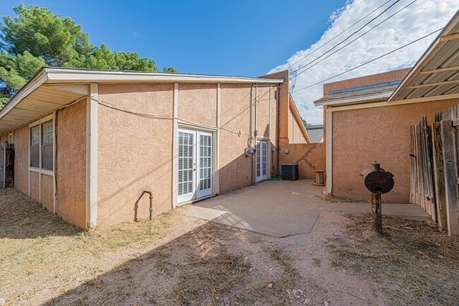 Building Photo - 4503 Fairgate Dr