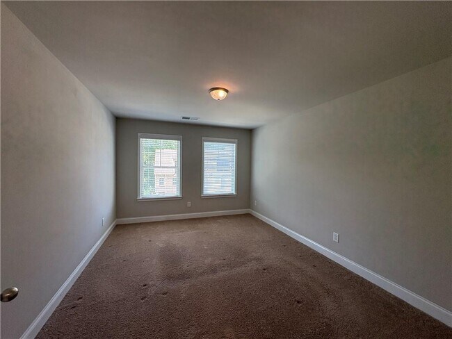Building Photo - 5710 Rocky Falls Rd