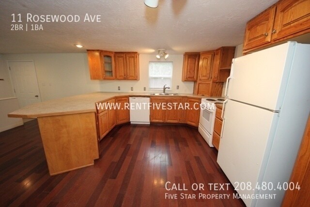 Building Photo - Beautiful Home in the Heart of Pocatello! ...