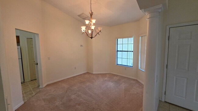 Building Photo - Spacious 4 Bdrm / 2 BA with 2 car garage