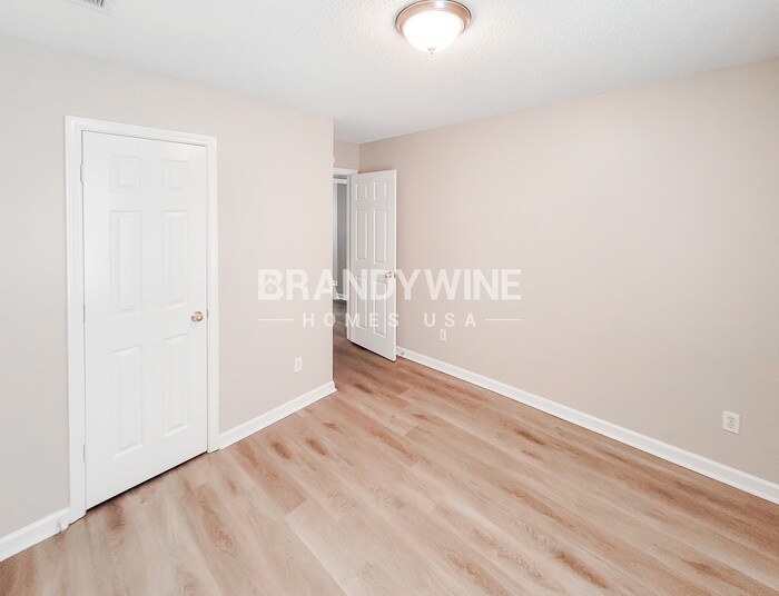 Building Photo - 4613 Sun Ridge Dr