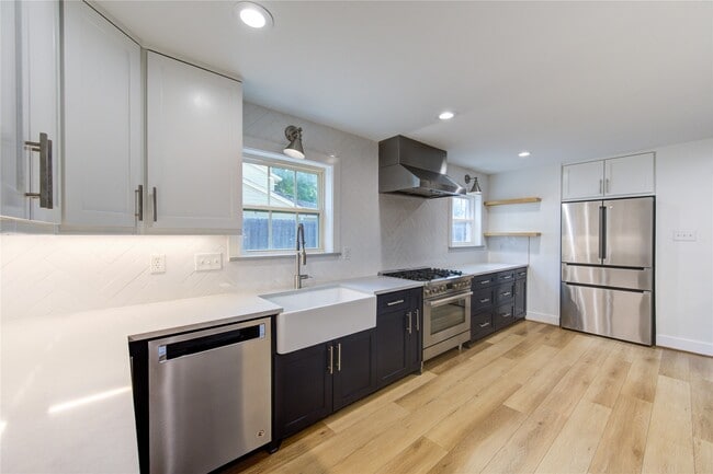 Building Photo - 1210 Shannon Valley Dr
