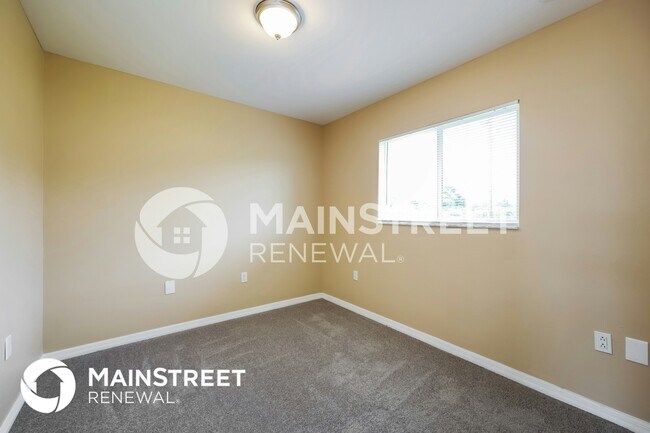 Building Photo - 3016 25th St W