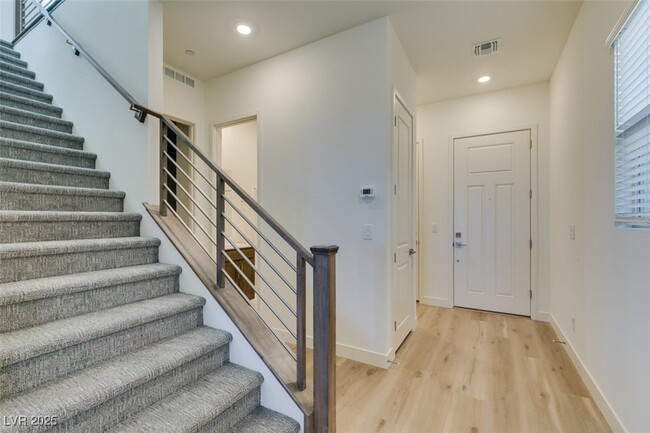 Building Photo - 568 Clover Bar Ln