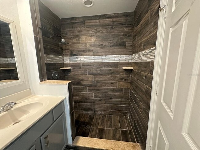 Building Photo - 1941 Island Walk Dr