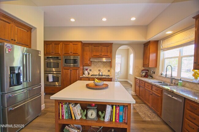 Building Photo - 8405 Fairway Chase Trail