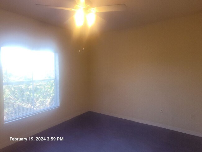 Building Photo - Spectacular 1BR/1BA Condo in the heart of ...