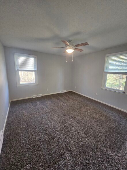 Building Photo - 8224 N Akins Rd