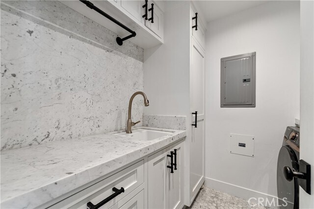 Building Photo - 2037 E Ocean Blvd