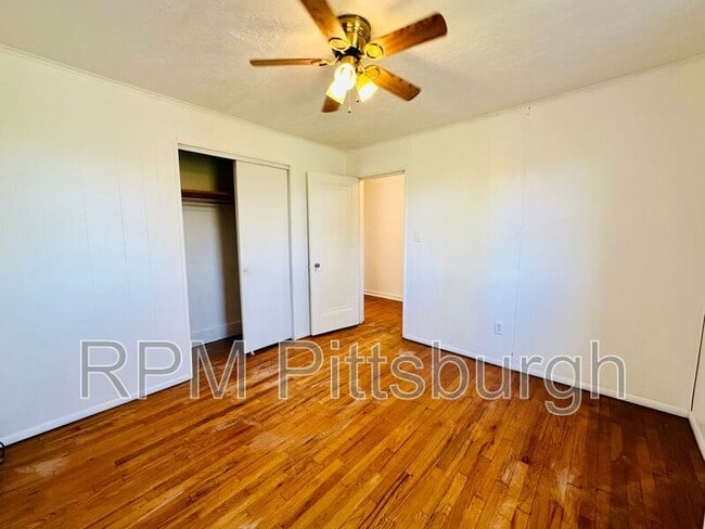 Building Photo - 6517 Rosemoor St
