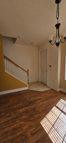 Building Photo - 8743 Abbey Ln