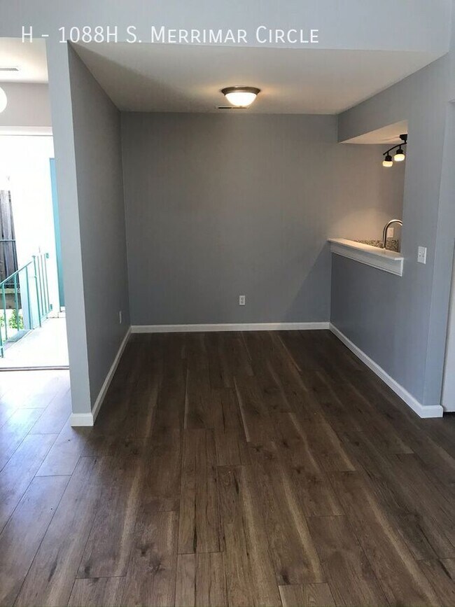 Building Photo - H-1088H S. Merrimar Circle