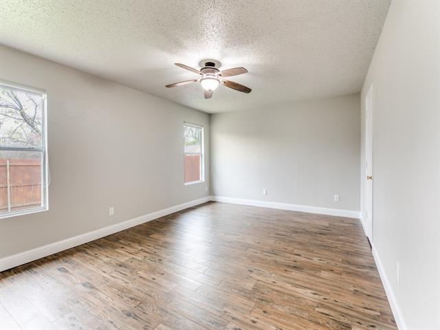 Building Photo - 5600 Glenshee Dr