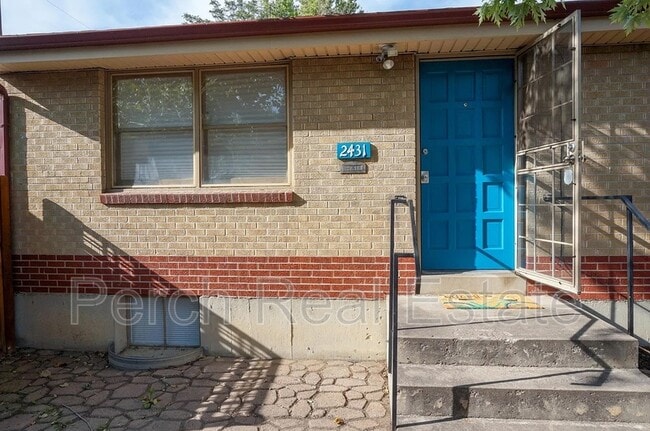 Building Photo - 2431 Grove St