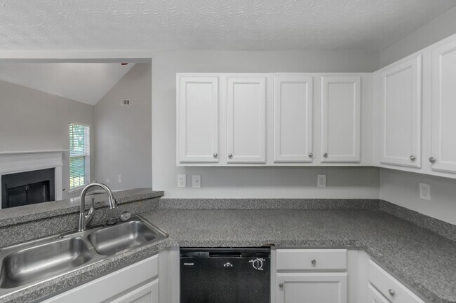 Building Photo - Spacious 4 Bedroom, 2.5 Bath Home on a Large Corner Lot in McDonough! ?