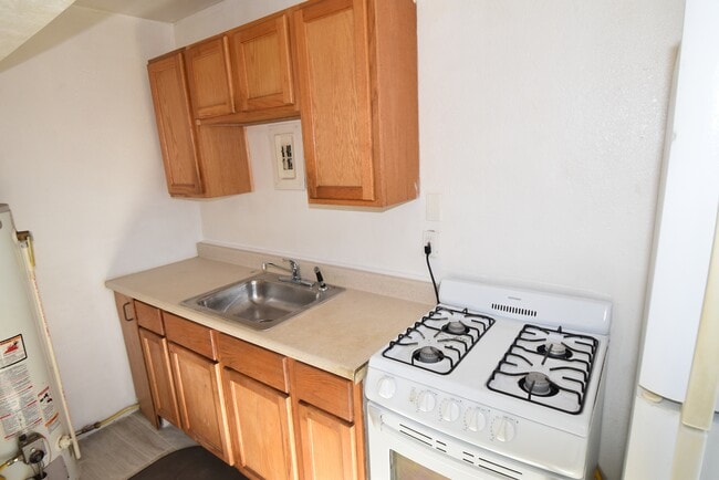 Building Photo - 1133 Valley Manor Ct