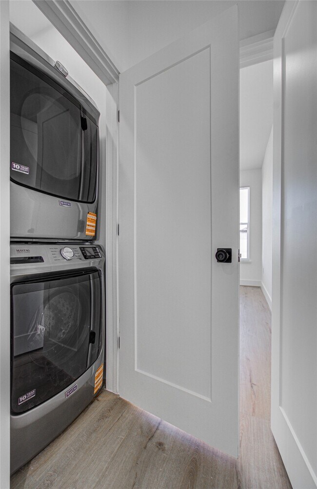 Building Photo - 1508 McKee St