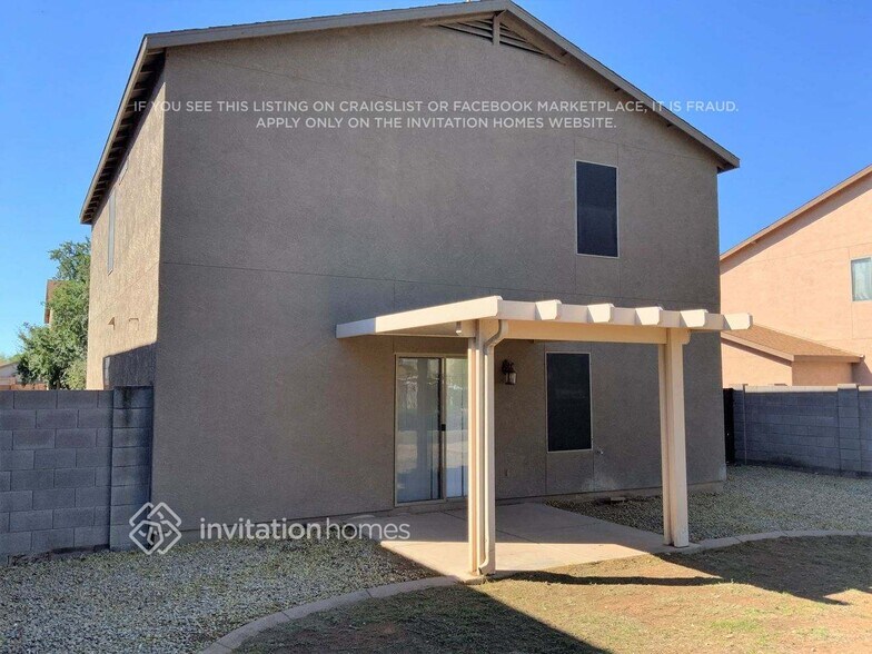 Building Photo - 2328 E Meadow Creek Way